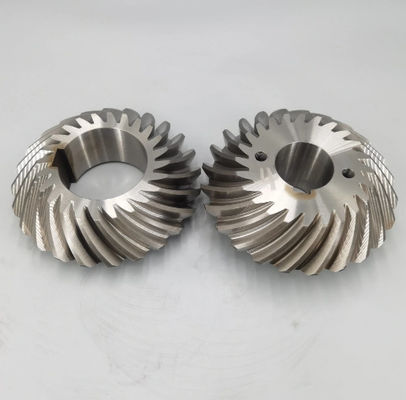 Grand module en spirale Bével Gear Forgeage de haute qualité Grande roue couronne Pinion Fabricant professionnel