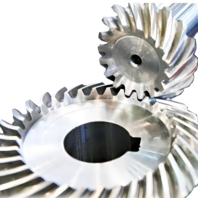 Machinerie à commande numérique pour les engrenages à transmission hypoïde et les arbres d'engrenages pour les excavatrices