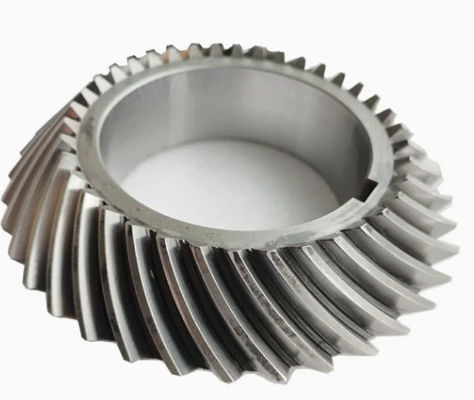 Un engrenage oblique axiale circulaire, miniature à pinceau pour industrie.