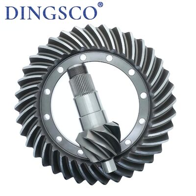 Engrenage conique en spirale à capacité de charge lourde 18CrNiMo7-6 pour essieu arrière des véhicules à moteur à grande vitesse